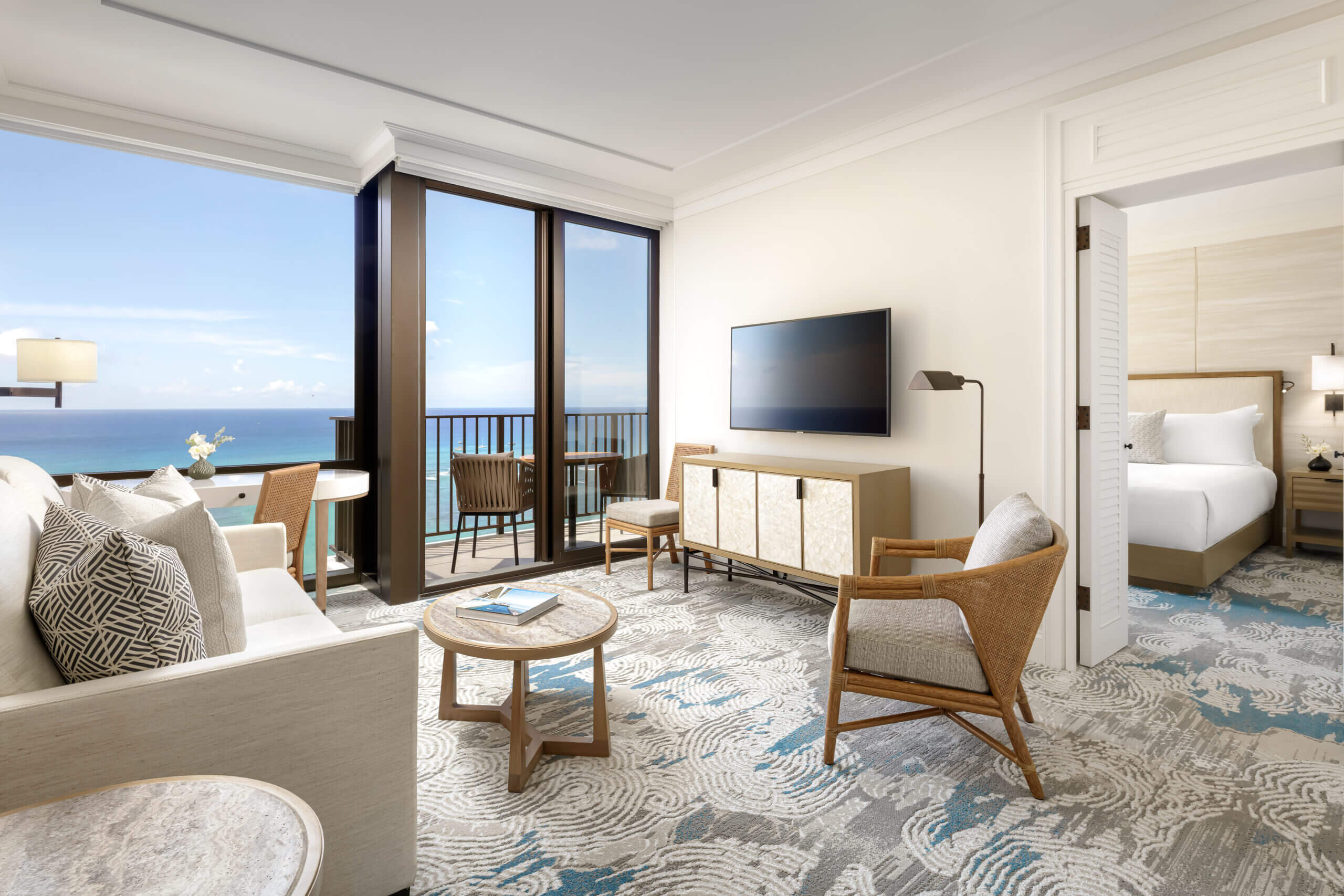Grand Ocean Suite Living Room