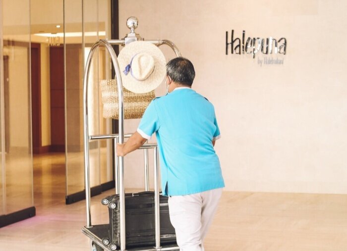 Bell Service at Halepuna