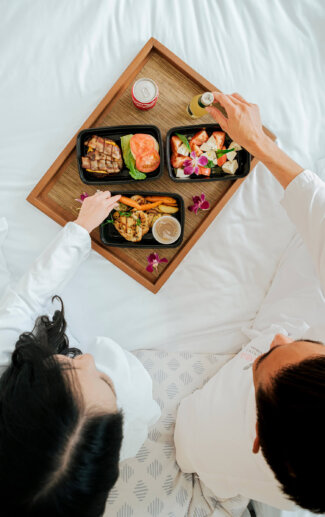 In-Room Dining from Halepuna Marketplace