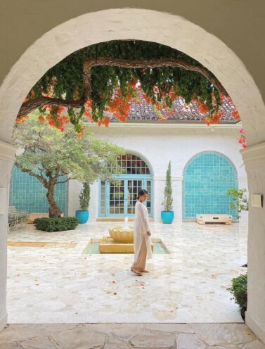 Courtyard of Honolulu Museum of Art