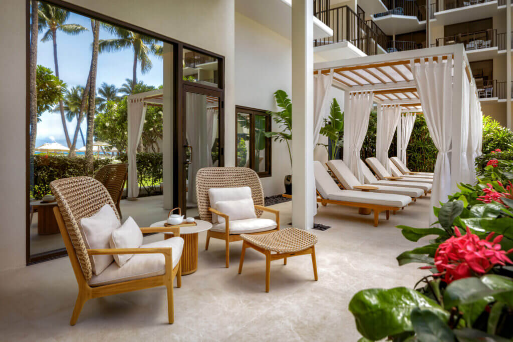HalekulaniSpa lanai