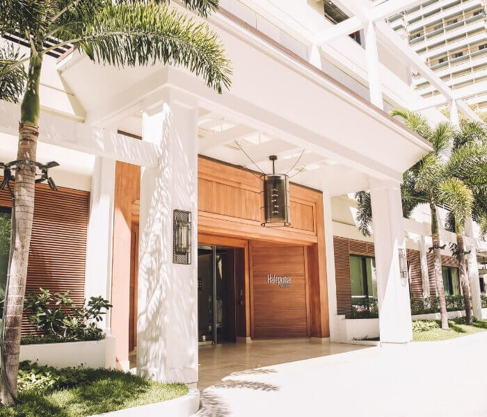 Halepuna entrance